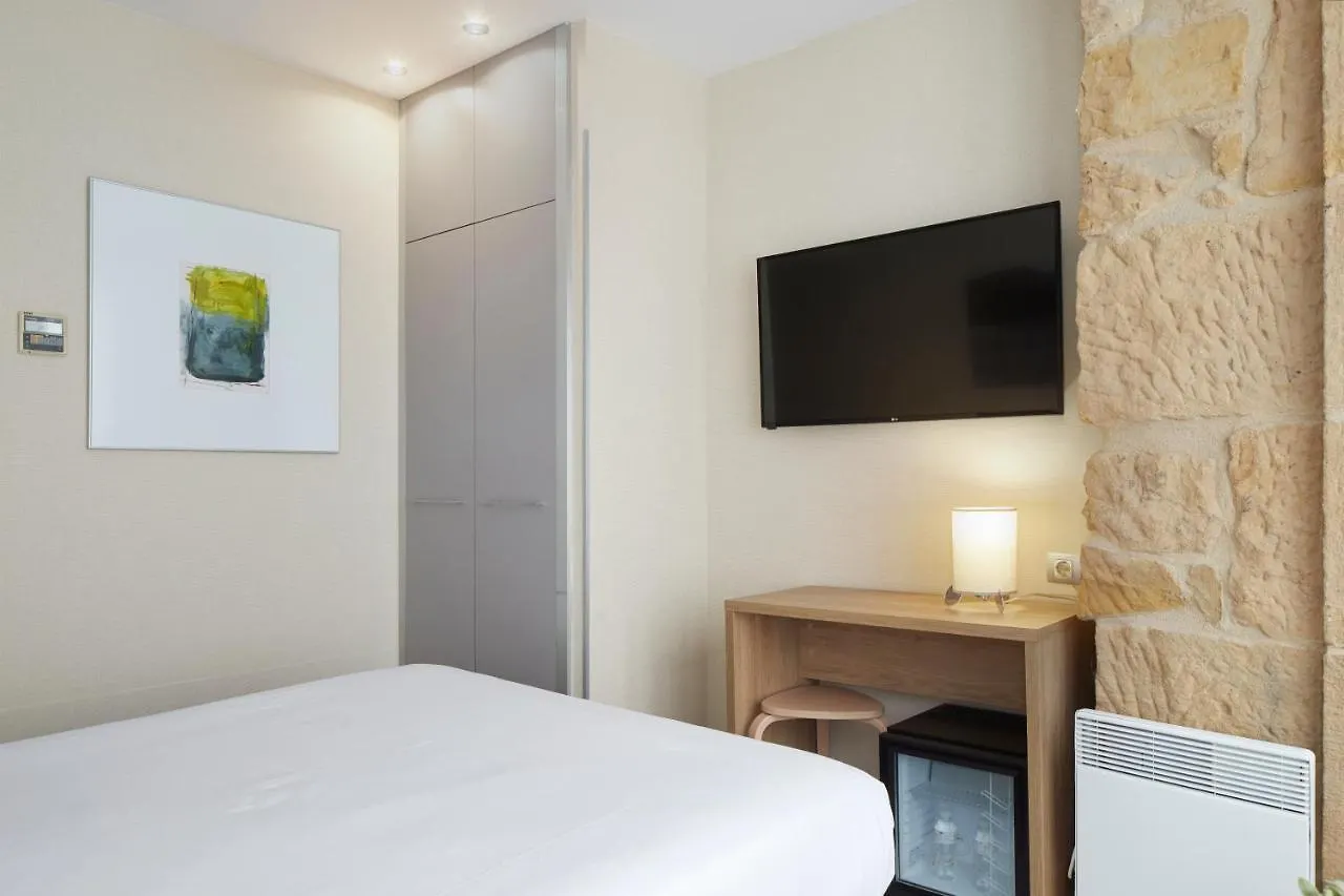 Welcome Gros Hotel San Sebastian 0*,  Spain